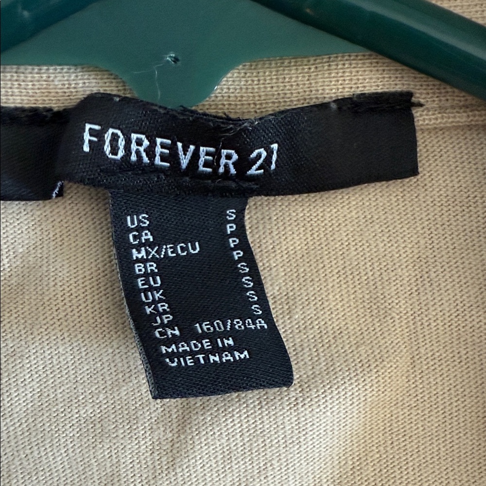 Forever 21 Tan Cargo Trousers - Picture 12 of 14